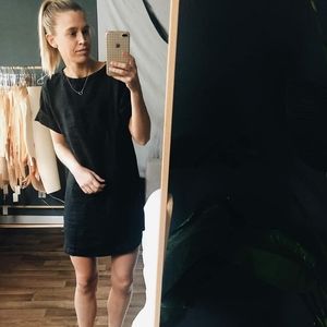 AMAE Co Tee-Dress in Black